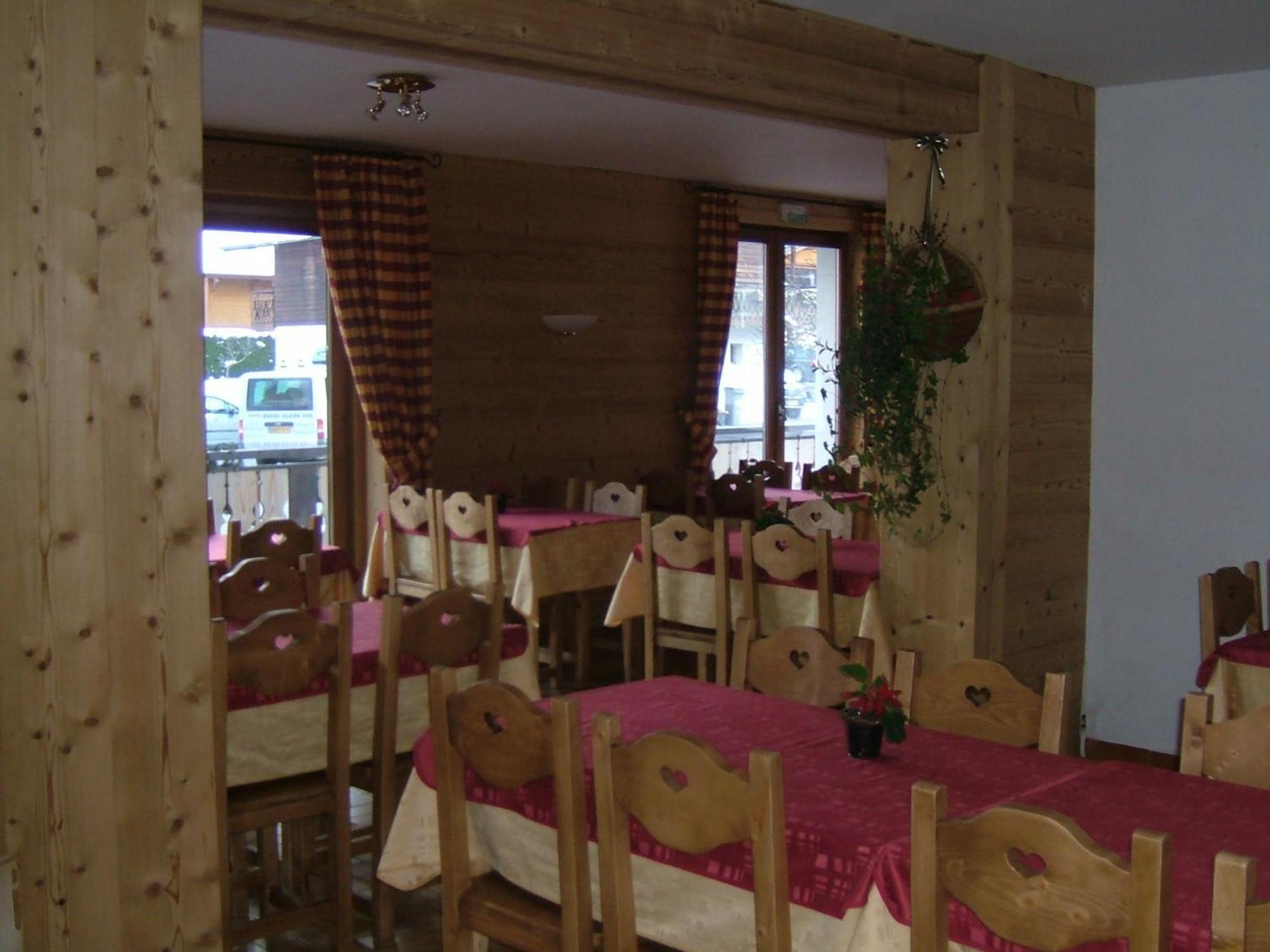 Hotel Alpen Roc Morzine Exteriér fotografie