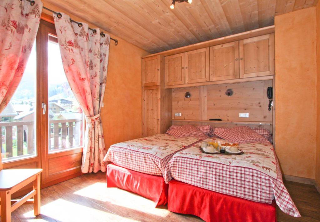 Hotel Alpen Roc Morzine Pokoj fotografie